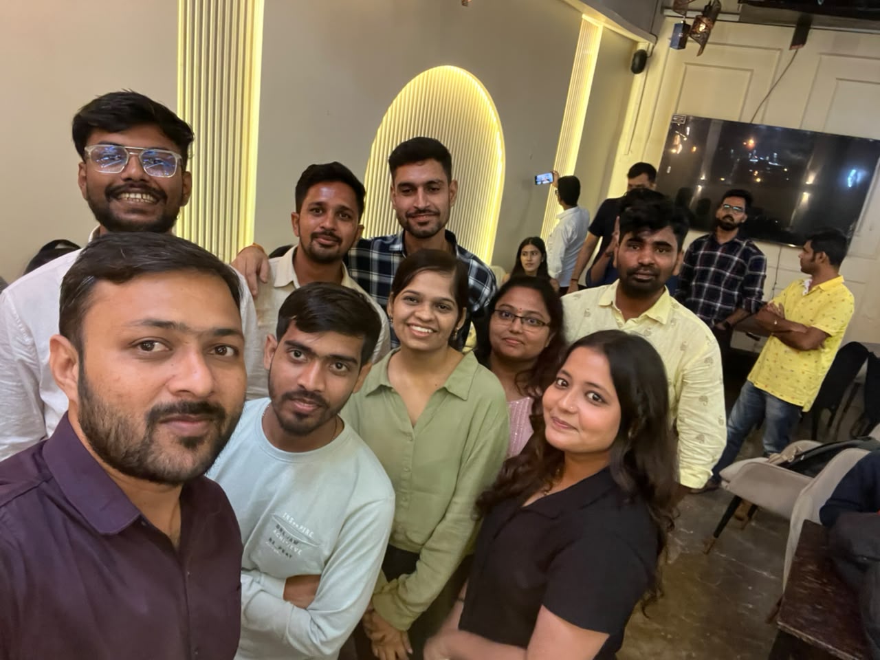 DigitalBuzz team 4